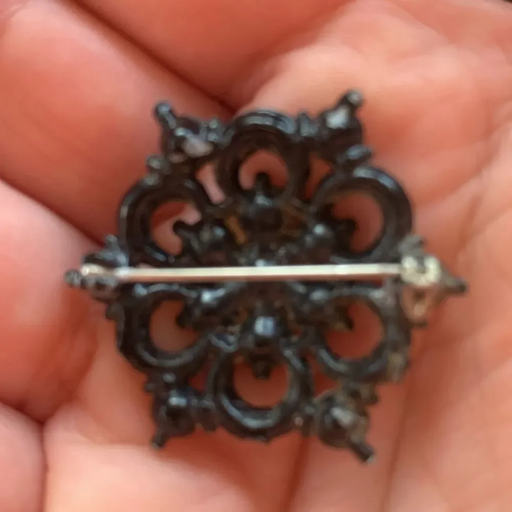 N/A vintage black